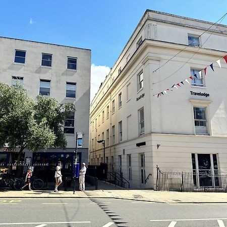 Stunning 2-Bed Town Centre Apartment - Hosted By Hutch Lifestyle Leamington Spa Extérieur photo