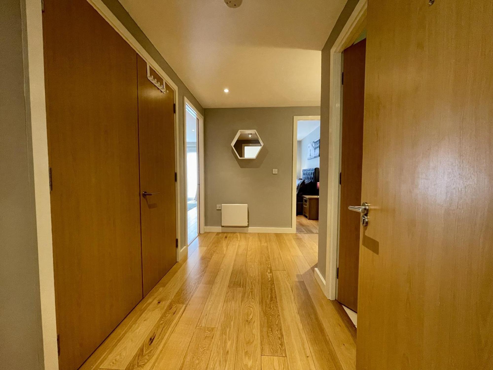 Stunning 2-Bed Town Centre Apartment - Hosted By Hutch Lifestyle Leamington Spa Extérieur photo